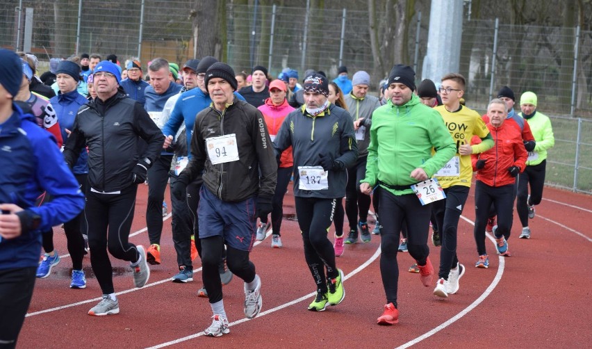 Biegacze z powiatu sztumskiego w czołówce zakończonej ligi biegowej w Malborku