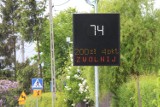 Powiat gdański. Przy drogach powiatowych stanie więcej radarowych wyświetlaczy prędkości |ZDJĘCIA
