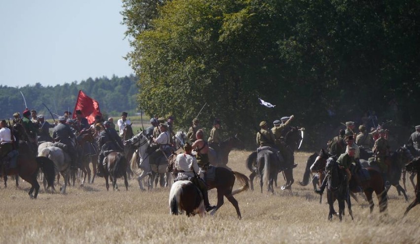 96. rocznica bitwy pod Komarówem: Inscenizacja starcia...