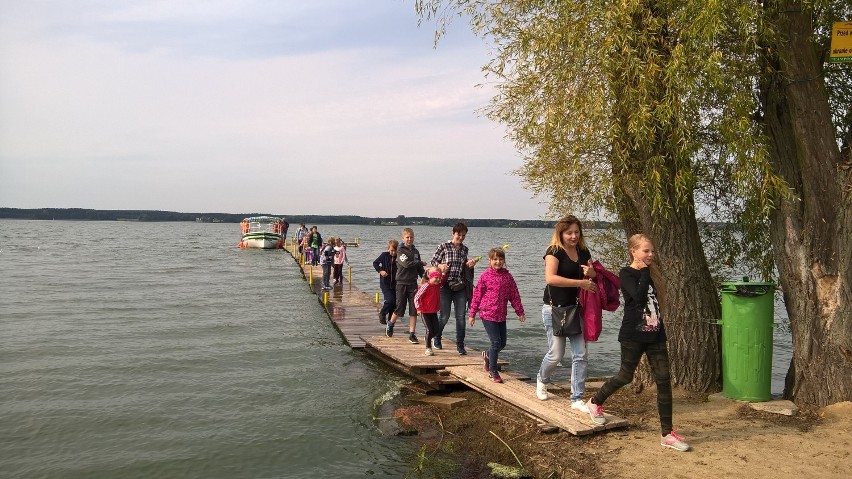 „Przyprostyńskie Koziołki” nad jeziorem