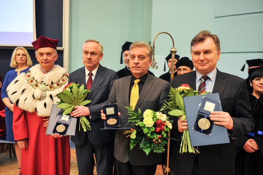 Brązowe Medale Uniwersytetu Gdańskiego „Bene merito et...