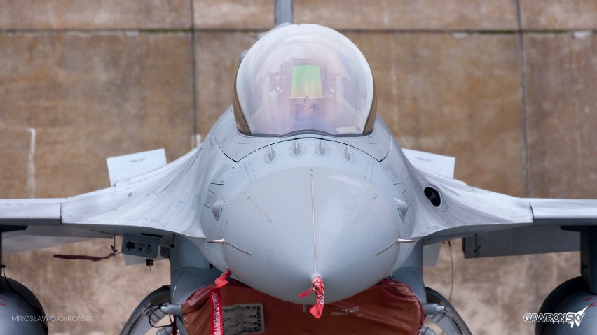 Potężny huk słyszalny w całym powiecie kwidzyńskim. To dwa myśliwce F-16, "sprawdzenie cywilnego samolotu pasażerskiego"