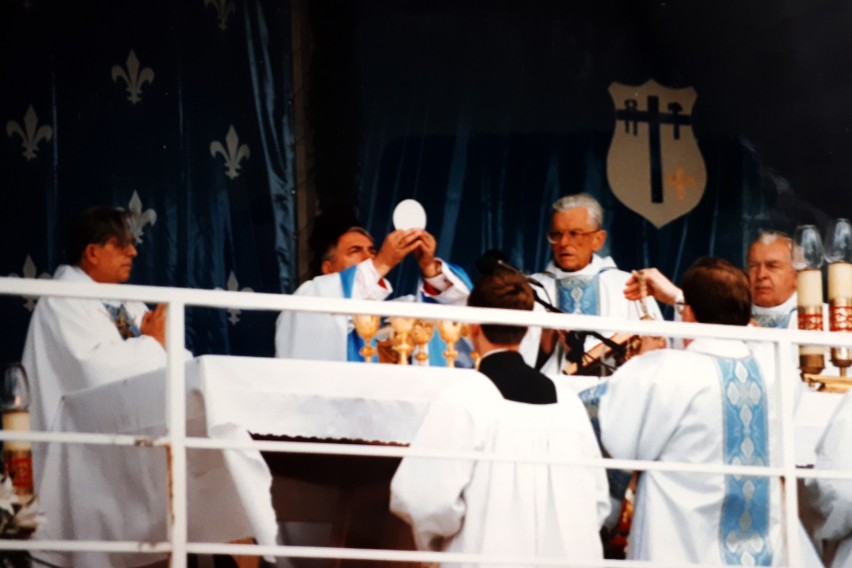 15 września 1996 roku koronacja Matki Bożej Saletyńskiej w...