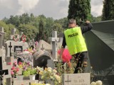 Łopiennik Nadrzeczny: Ksiądz podpalił się na cmentarzu? (zdjęcie, wideo, oświadczenie Kurii)