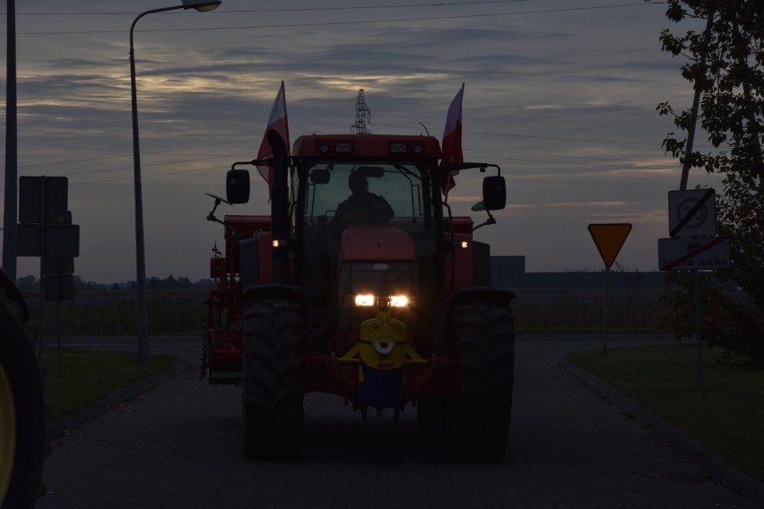 Protest rolników Śrem. Traktory ponownie wjechały na...