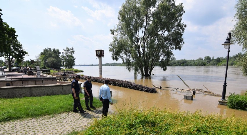 Puławy są bezpieczne. Woda w Wiśle opada