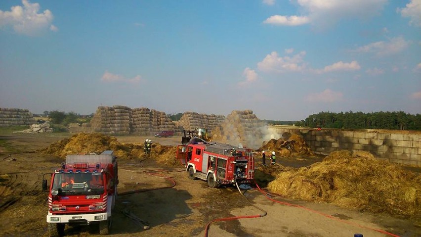 Pożar stogów słomy