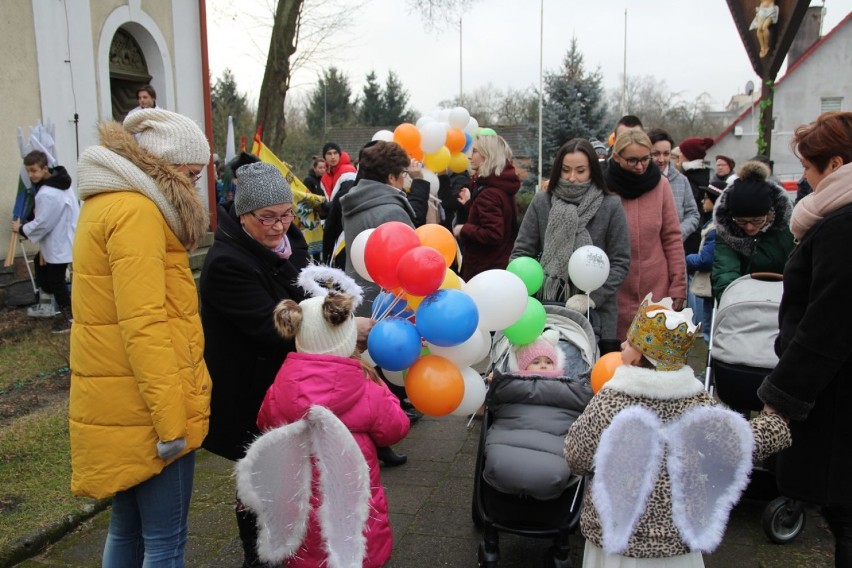 Jastrowie - Orszak Trzech Króli przemaszerował ulicami miasta