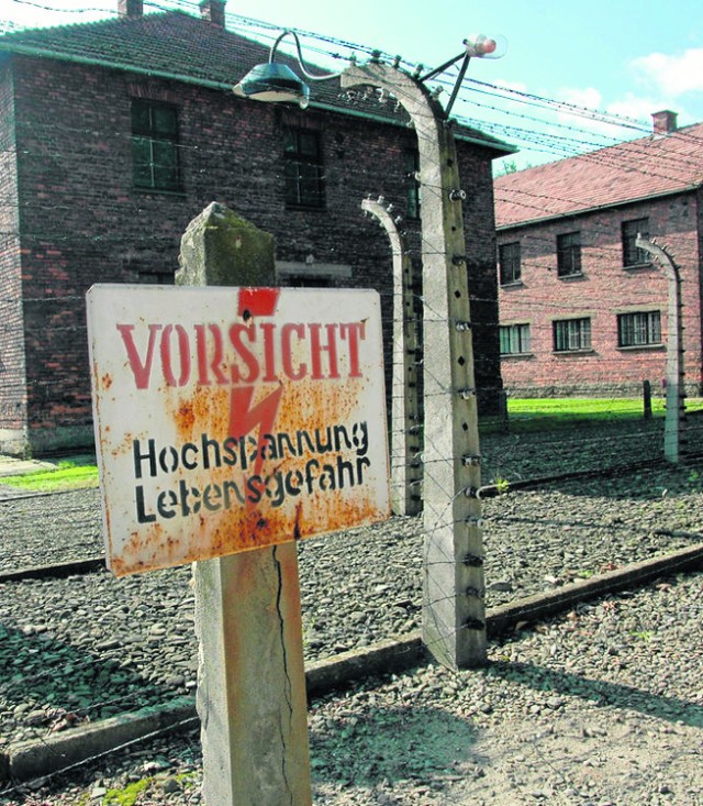 Były obóz Auschwitz chroniony jest całościowo jako Miejsce Pamięci