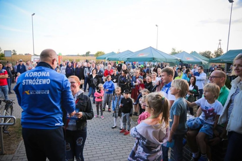 Festyn piłkarski w Stróżewie zgromadził ponad 300 kibiców (ZDJĘCIA)