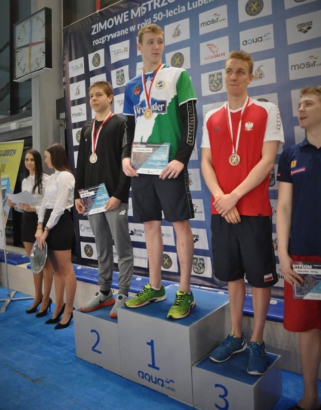 Bartosz Piszczorowicz z trzema medalami MP