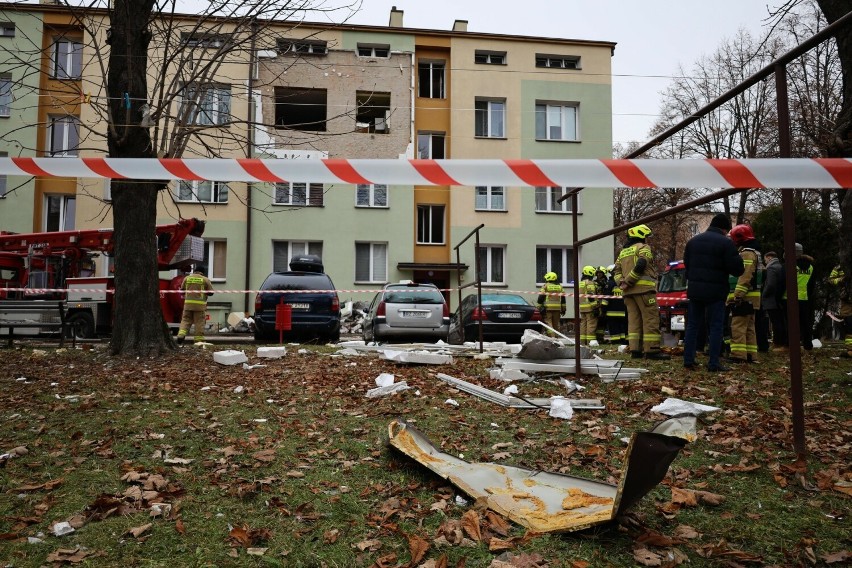 Jedna osoba została ranna w wybuchu gazu w mieszkaniu bloku...