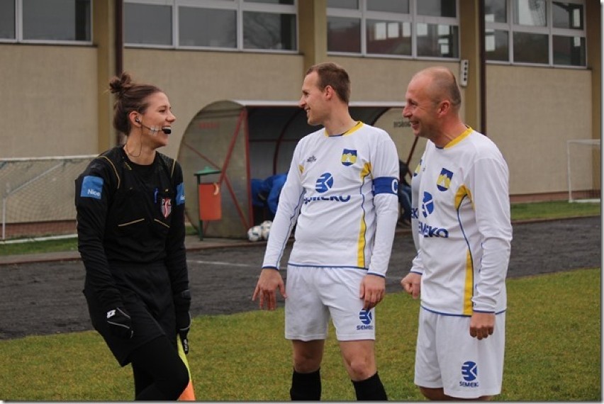 Piłka nożna: W V lidze Orzeł Trąbki Wielkie uległ Orlętom Reda 1:3 [ZDJĘCIA]