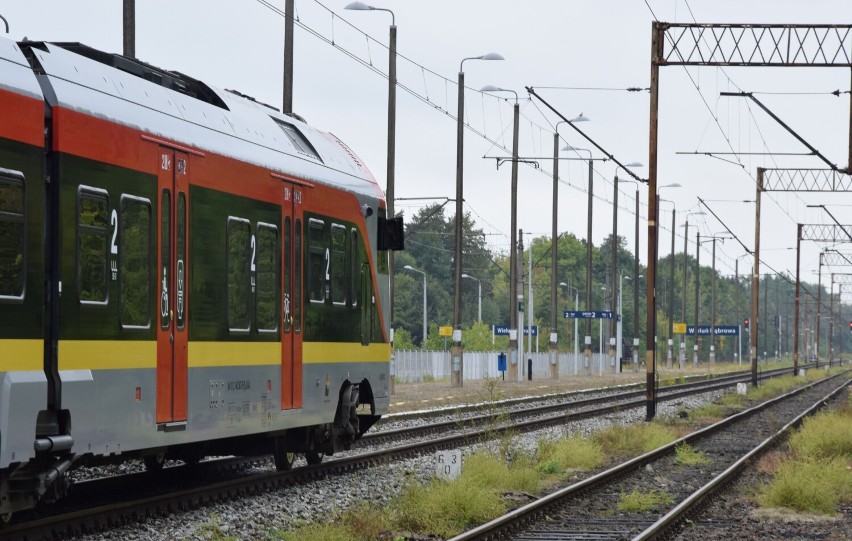 Preferowany wariant linii kolejowej Wieluń-Łódź budzi ostry sprzeciw w Osjakowie