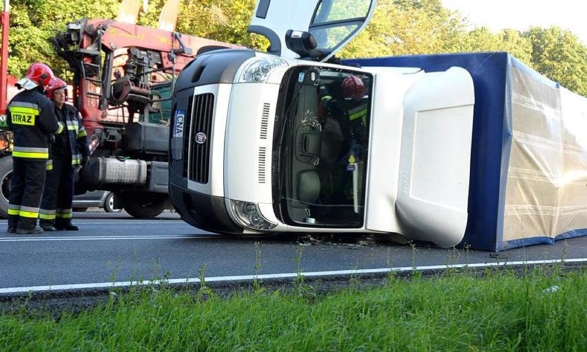 Kolejny wypadek na DK5. Tym razem w Dąbrówce Słupskiej [zdjęcia]