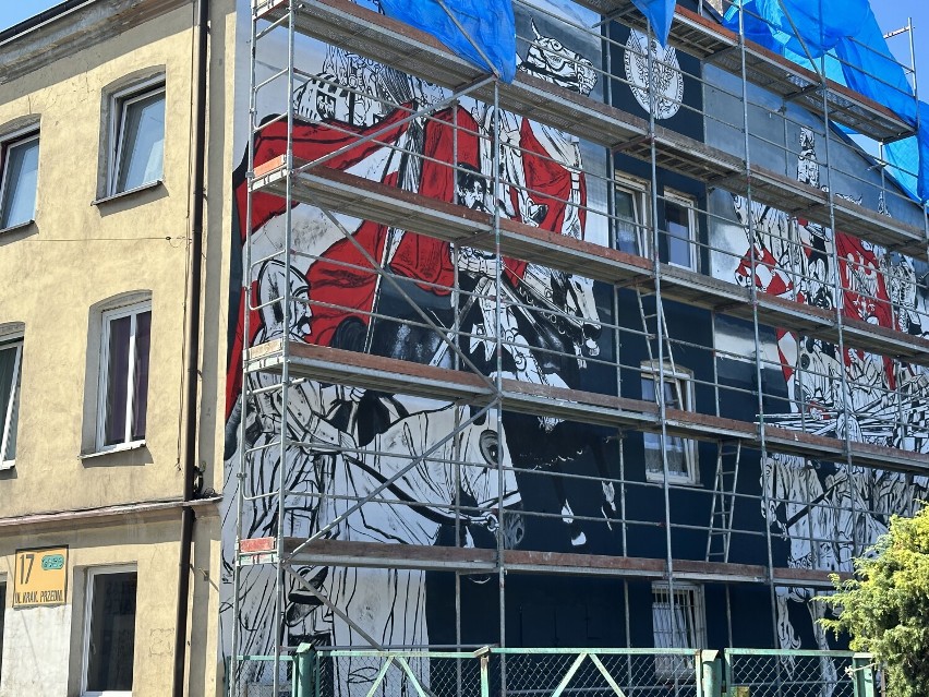Nowy mural powstaje na Krakowskim Przedmieściu w Wieluniu 
