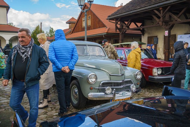 W Miasteczku Galicyjskim był czas na oglądanie zabytkowych pojazdów