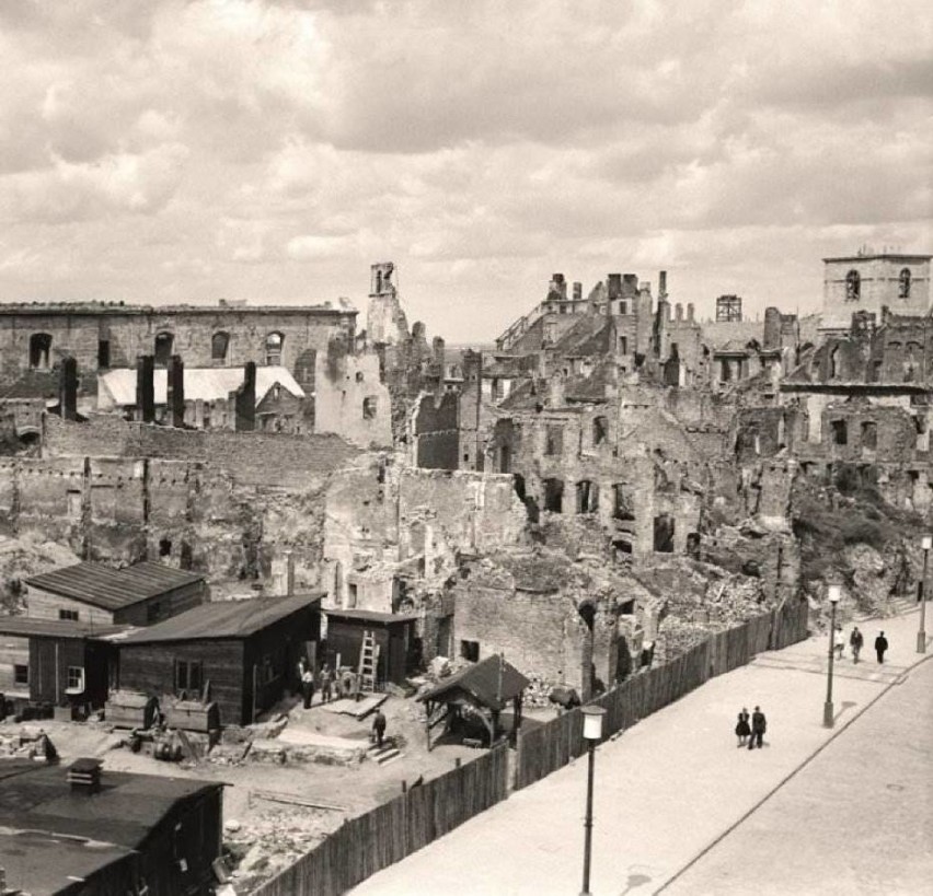Święto odbudowy Warszawy. 70 lat temu stolica podniosła się...