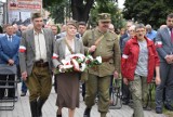 Samorządowcy, harcerze i liczne delegacje oddali hołd bohaterom Powstania Warszawskiego ZDJĘCIA, VIDEO