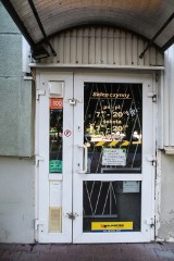 Kultowy sklep spożywczy szuka nowego właściciela. Lokal funkcjonuje w Poznaniu już 26 lat. “Nie chcę oddać go byle komu” 