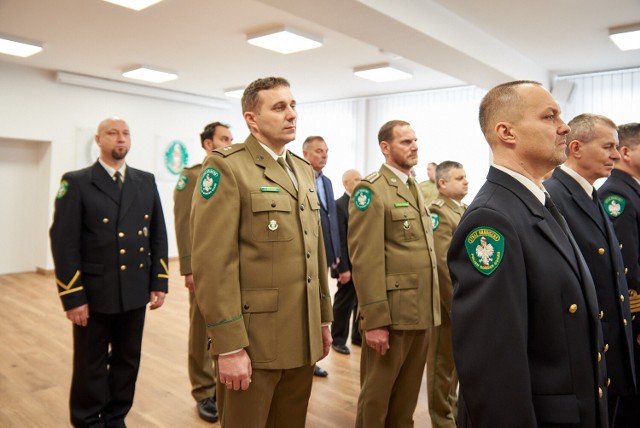Funkcjonariusze i pracownicy Morskiego Oddziału Straży Granicznej uhonorowani. Otrzymali jubileuszowe monety
