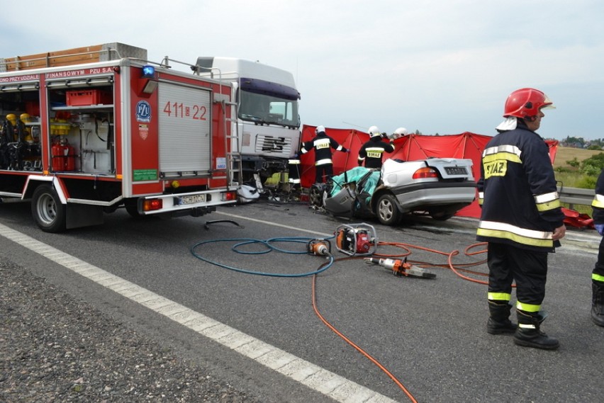 Wypadek na obwodnicy Chojnic. Trzy osoby nie żyją