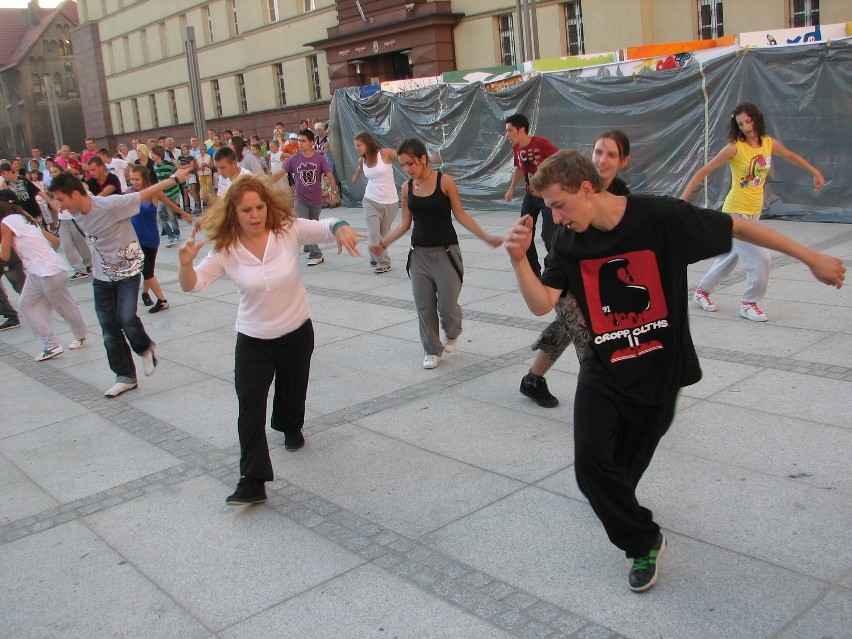 Młodzi zbuntowali się na Placu Jana Pawła II