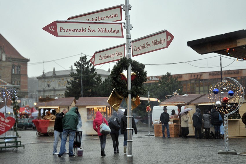 Gdańsk: Rozpoczął się Jarmark Bożonarodzeniowy na Targu Węglowym [ZDJĘCIA]