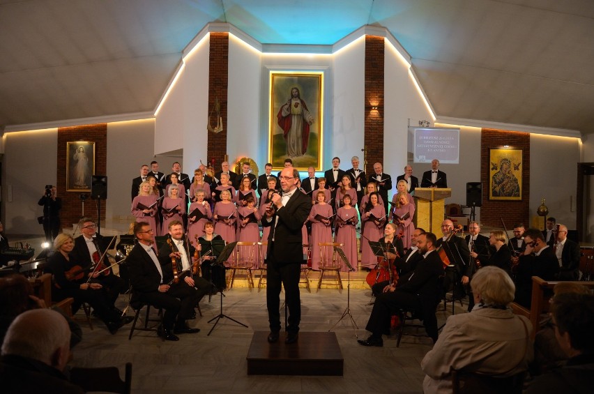 Koncert jubileuszowy na 25-lecie chóru Ex Animo w kościele w...