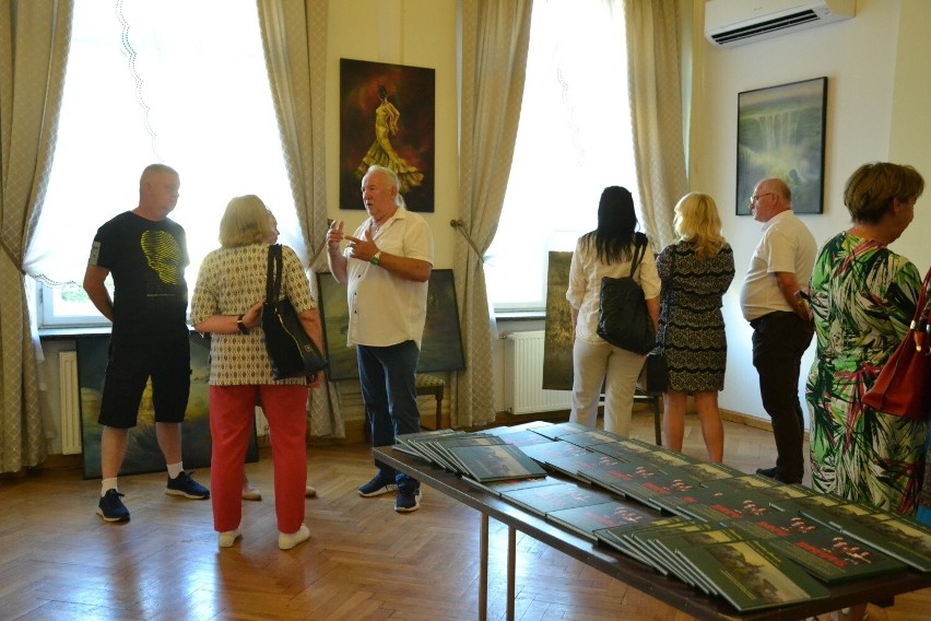 Otwarcie wystawy rzeźby i malarstwa Stanisława Głowackiego