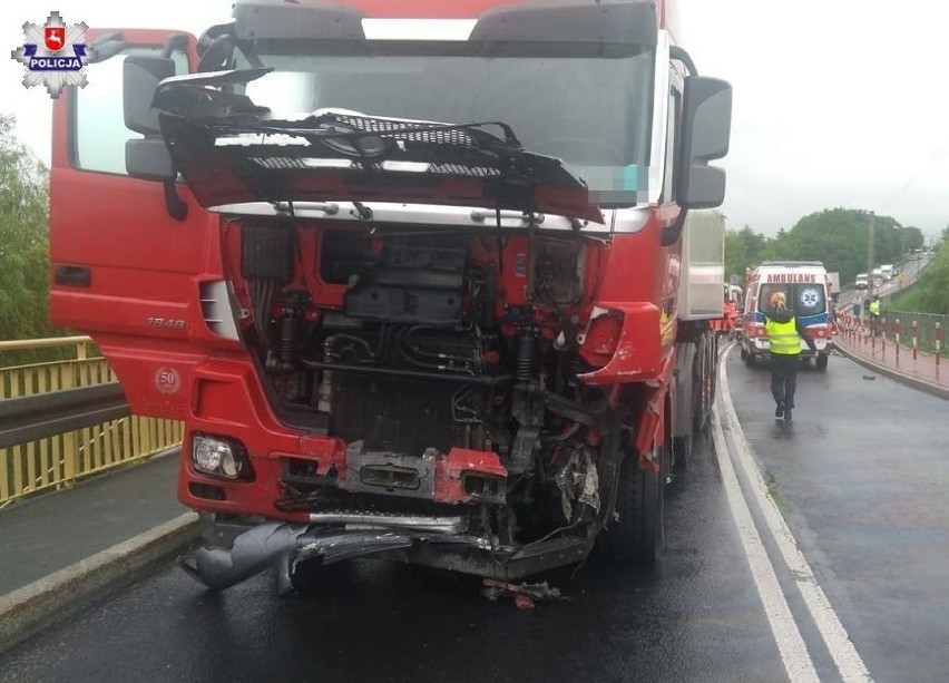 Tragiczny wypadek w Łęcznej. Nie żyje młoda kobieta. Zobacz