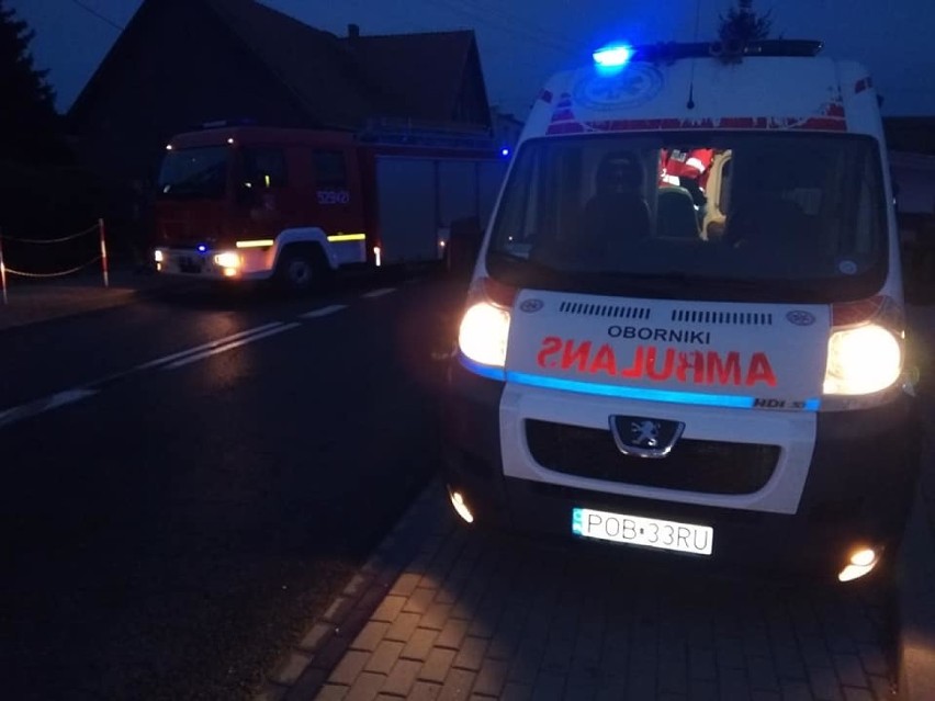 Wypadek w Pruścach. Jedna osoba trafiła do szpitala [ZDJĘCIA] 