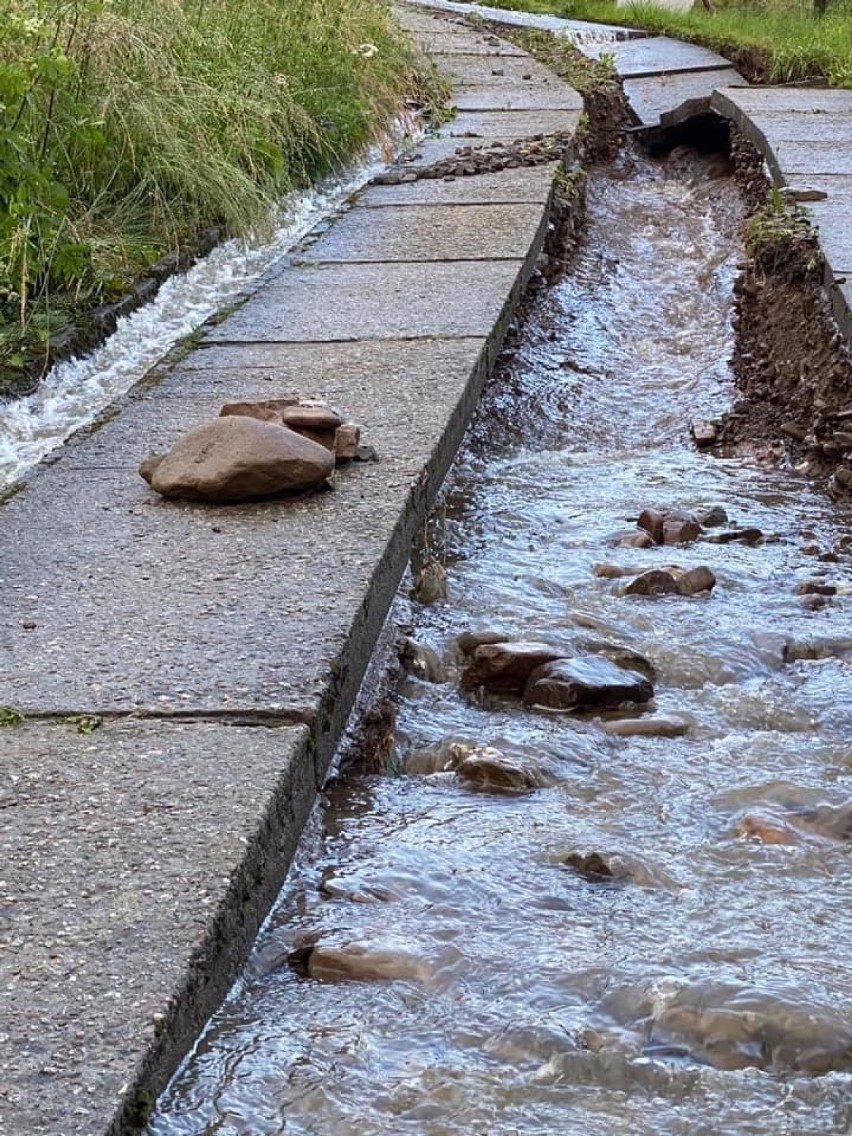 Burza jaka przeszła nad gminą w czwartek spowodowała liczne...