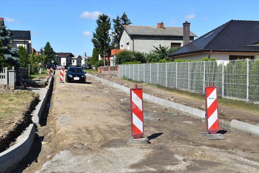 W Dobrzycy ruszyła budowa dróg gminnych na osiedlu