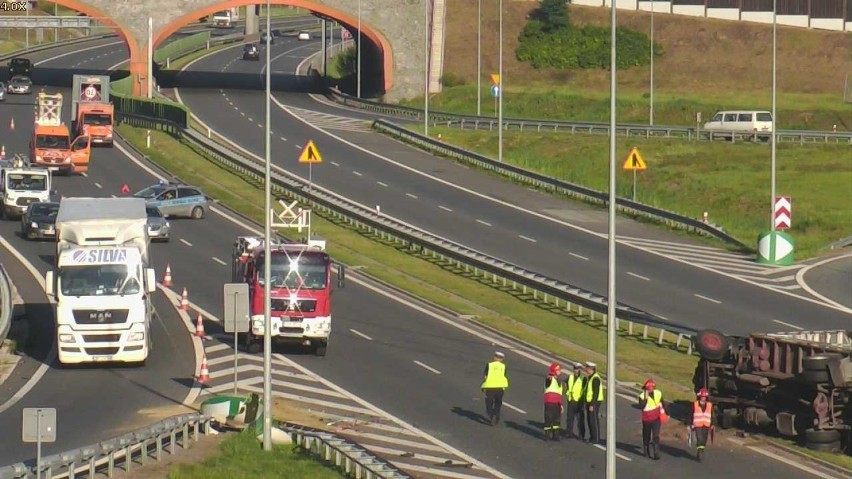 Śmiertelny wypadek na A4. Trasa w kierunku Tarnowa była zablokowana przez 5 godzin [ZDJĘCIA]