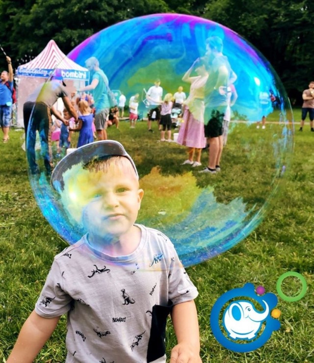 Bubble Day w Opolu rozpocznie się w najbliższą niedzielę (25.07) o godz. 13 w Parku 800-lecia na Wyspie Bolko. Będzie to pierwsze wydarzenie z wakacyjnej trasy po regionie.