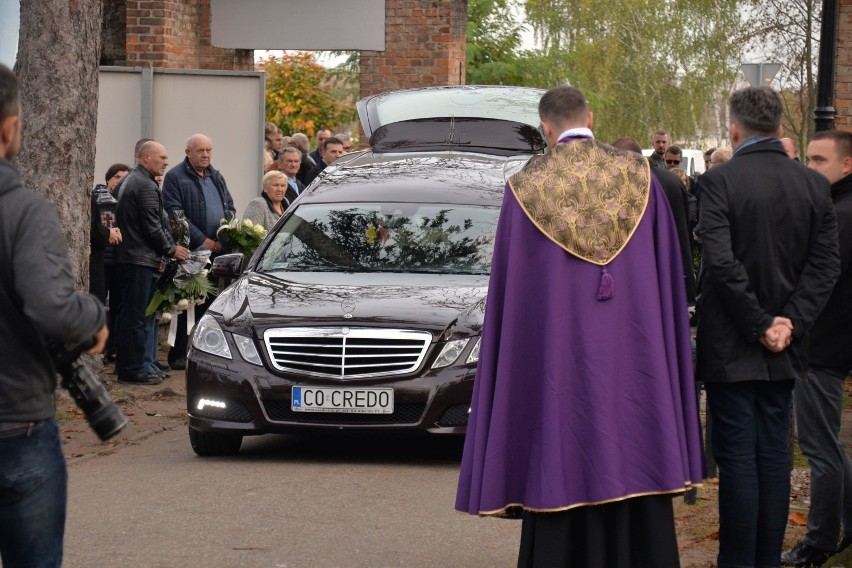 Pogrzeb 33-letniego Adama z Włocławka śmiertelnie potrąconego przez BMW w Warszawie [zdjęcia]