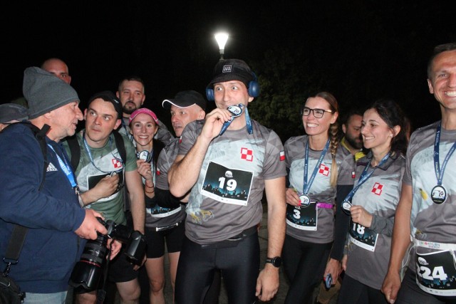 Jak co roku Bełchatowski Bieg Nocny przyciąga amatorów biegania z całej Polski