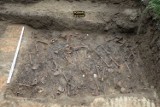 Poznań: Prawie 70 szkieletów odkrytych koło Areny [ZDJĘCIA]