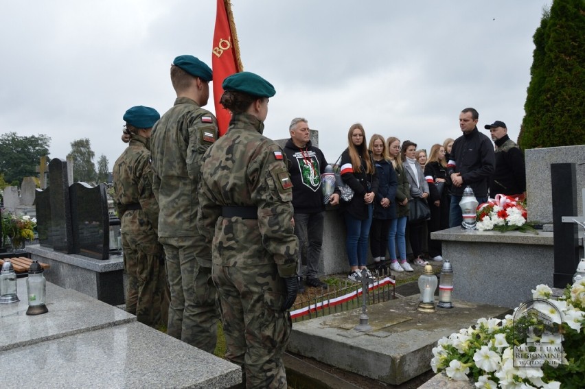 Opocznianie uczcili 80. rocznicę Narodowych Sił Zbrojnych. Uroczystości na cmentarzu przy ul. Granicznej ZDJĘCIA