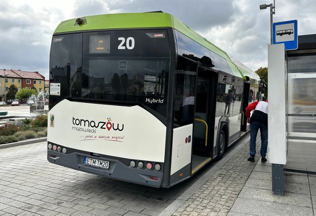 Na kolejnych slajdach znajdziesz mapki linii MZK Tomaszów z przebiegiem nowych tras obowiązujących od 15 stycznia 2024 roku