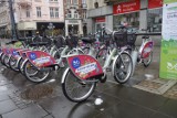 Mimo niesprzyjającej aury w Katowicach ruszył kolejny sezon rowerów miejskich. W tym roku w mieście szykują się wielkie inwestycje