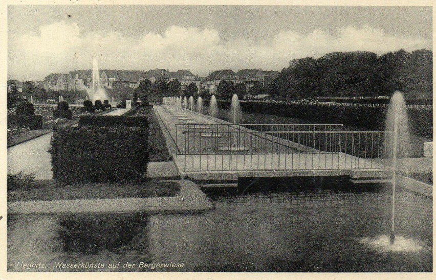 Zdjęcia Parku Miejskiego w Legnicy sprzed stu lat