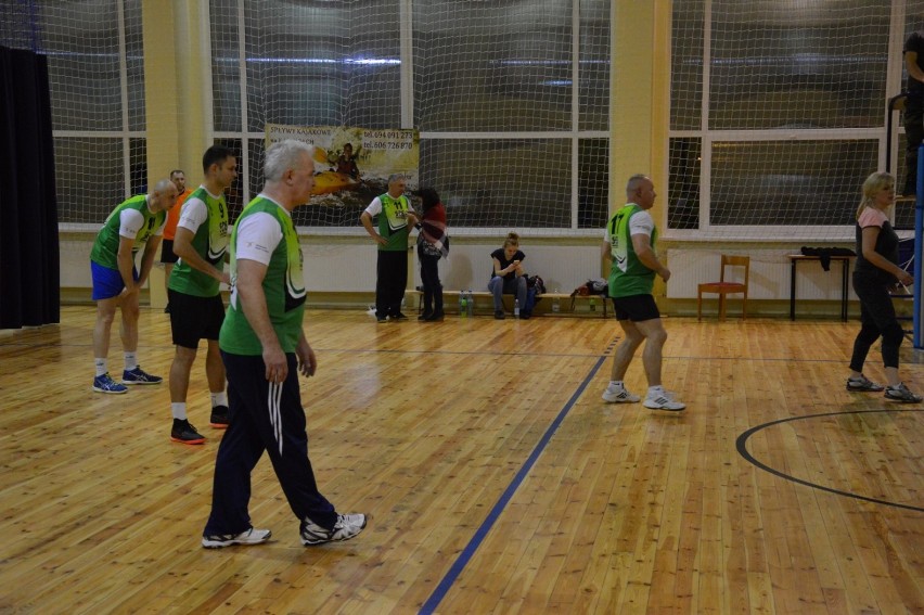 Nauczycielski turniej siatkarski "Rolka Cup" wygrał zespół Młodej Łeby
