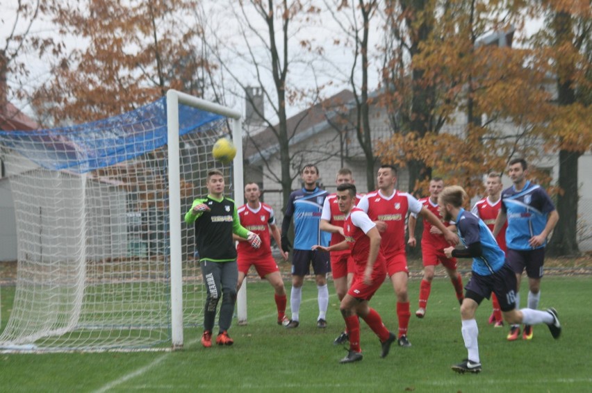 Zjednoczeni Piotrków Kujawski - Noteć Łabiszyn 2:6 w 13. kolejce 5 ligi [zdjęcia]