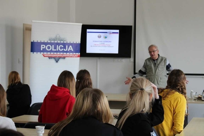 W Inowrocławiu odbył się powiatowy konkurs wiedzy o policji...