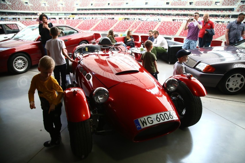 Auto Nostalgia 2019, Warszawa. Targi pojazdów zabytkowych...