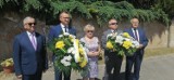 Mieszkańcy Sandomierza wspominają wizytę św. Jana Pawła II w Królewskim Mieście. Złożono kwiaty przed pomnikiem
