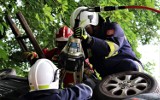 Samochód pod ciągnikiem, konieczna ewakuacja poszkodowanych! Tak strażacy OSP ćwiczyli w Dąbrówce Wielkopolskiej