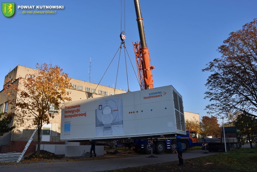 Pod koniec stycznia tego roku premier Mateusz Morawiecki zdecydował o zakupie 19 nowoczesnych tomografów komputerowych dla polskich szpitali. Jeden z nich trafił dziś do Kutnowskiego Szpitala Samorządowego.